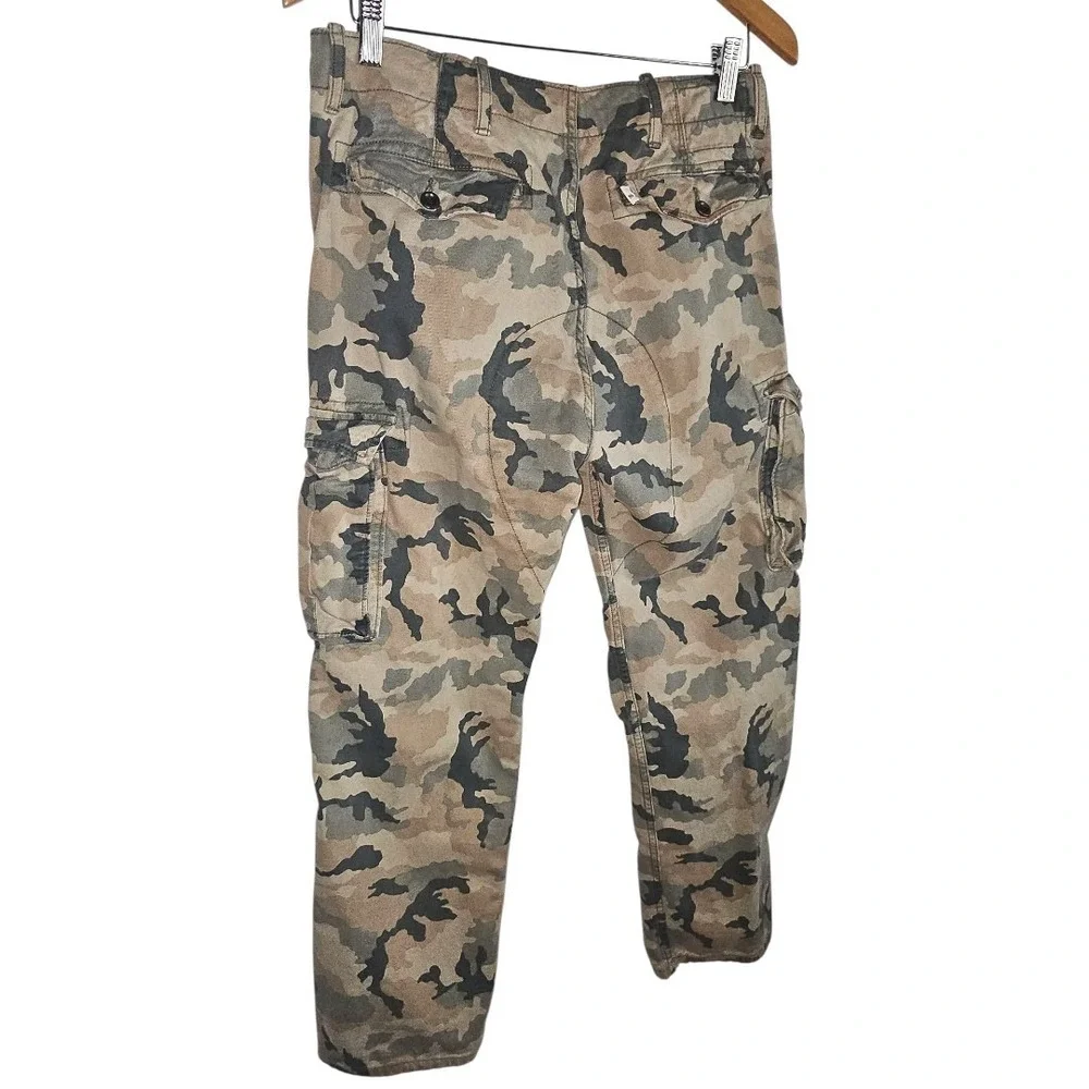 2013 Levi's Woodland Camouflage Cargo Pants Green‎ 30x28 Utility Streetwear Camo